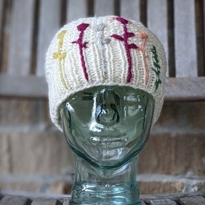 NWOT Earth Divas Floral Wool Knit Hat Fair Trade